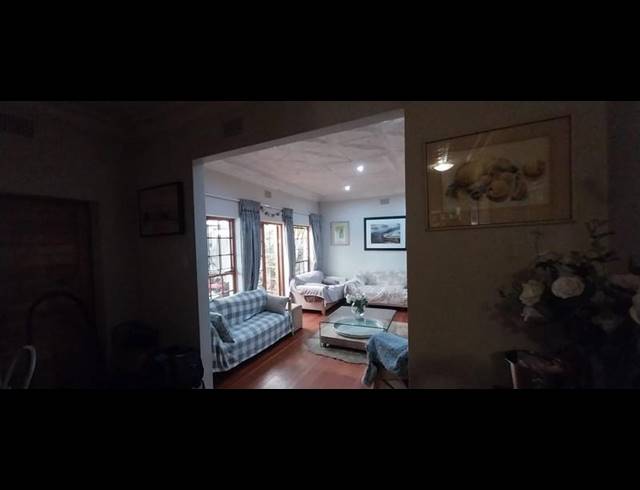 2 BEDROOM HOUSE FOR SALE IN PRIMROSE HILL